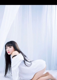 气质大屁股十分风骚甜美梅子一枚
